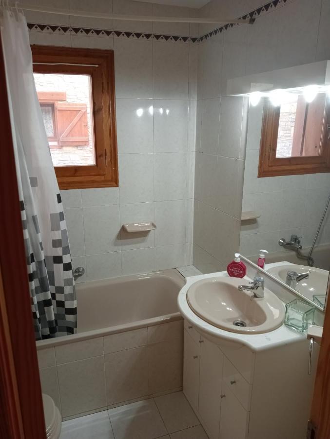 Apartamento Con Terraza Y Vistas Panoramicas En Tauell المظهر الخارجي الصورة